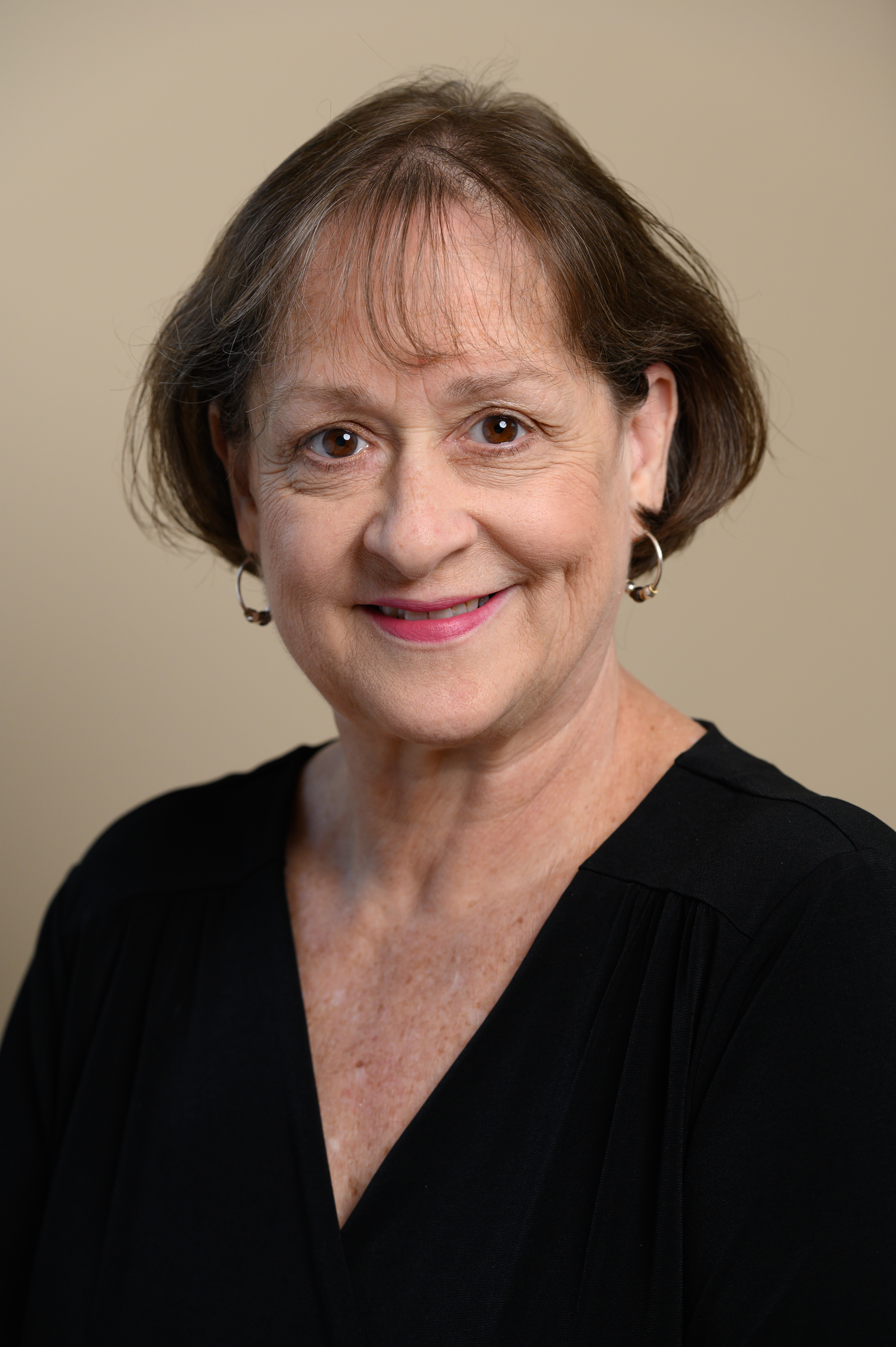 Reeves Author Photo 2 September 28, 2021